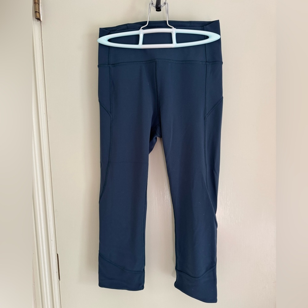 Lululemon Ocean Blue Cropped Leggings